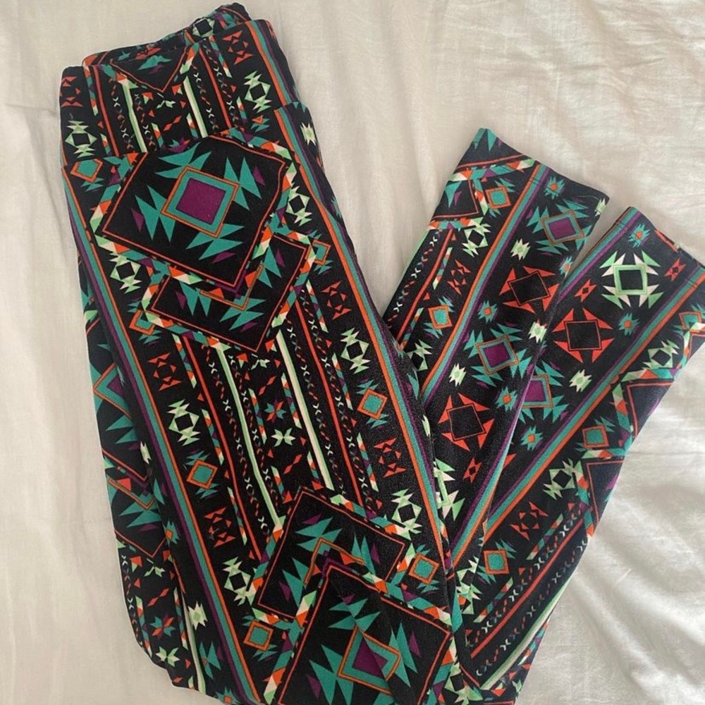 lularoe patterned leggings. size m